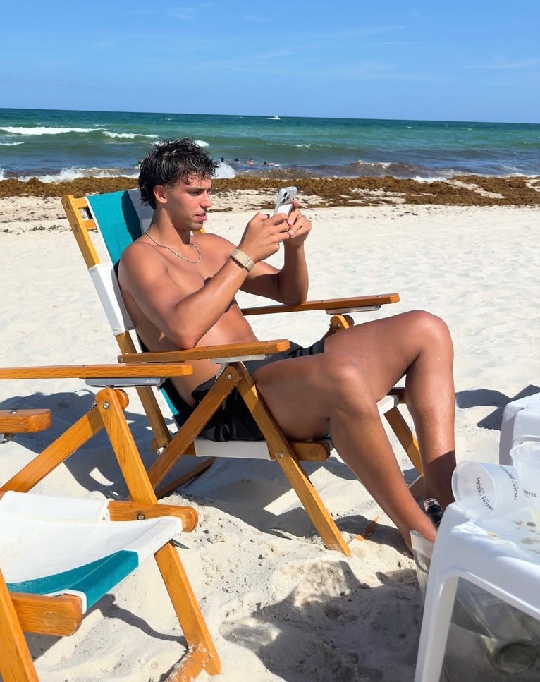 gtriitres's tweet photo. Joao Felix https://t.co/6rOXkwXRy2