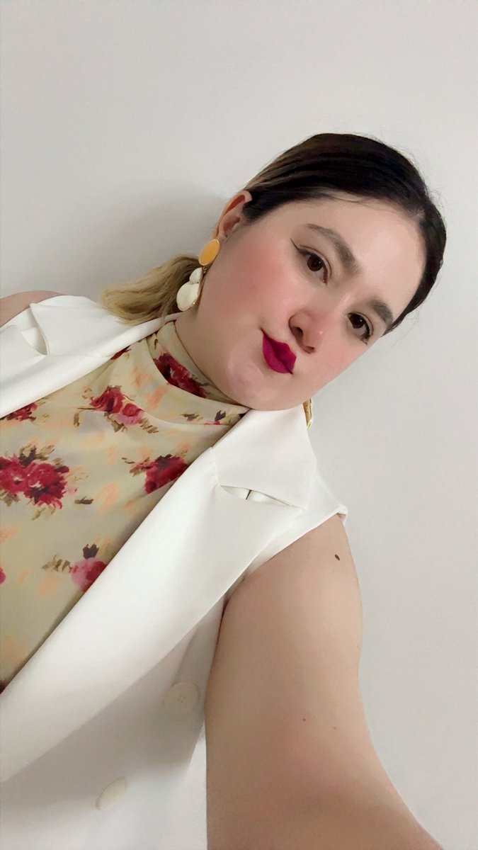 emineduzgn's tweet photo. #yeniprofilresmi̇  #YeniProfilResmi
#newprofilepic https://t.co/UHWkDPfE8C