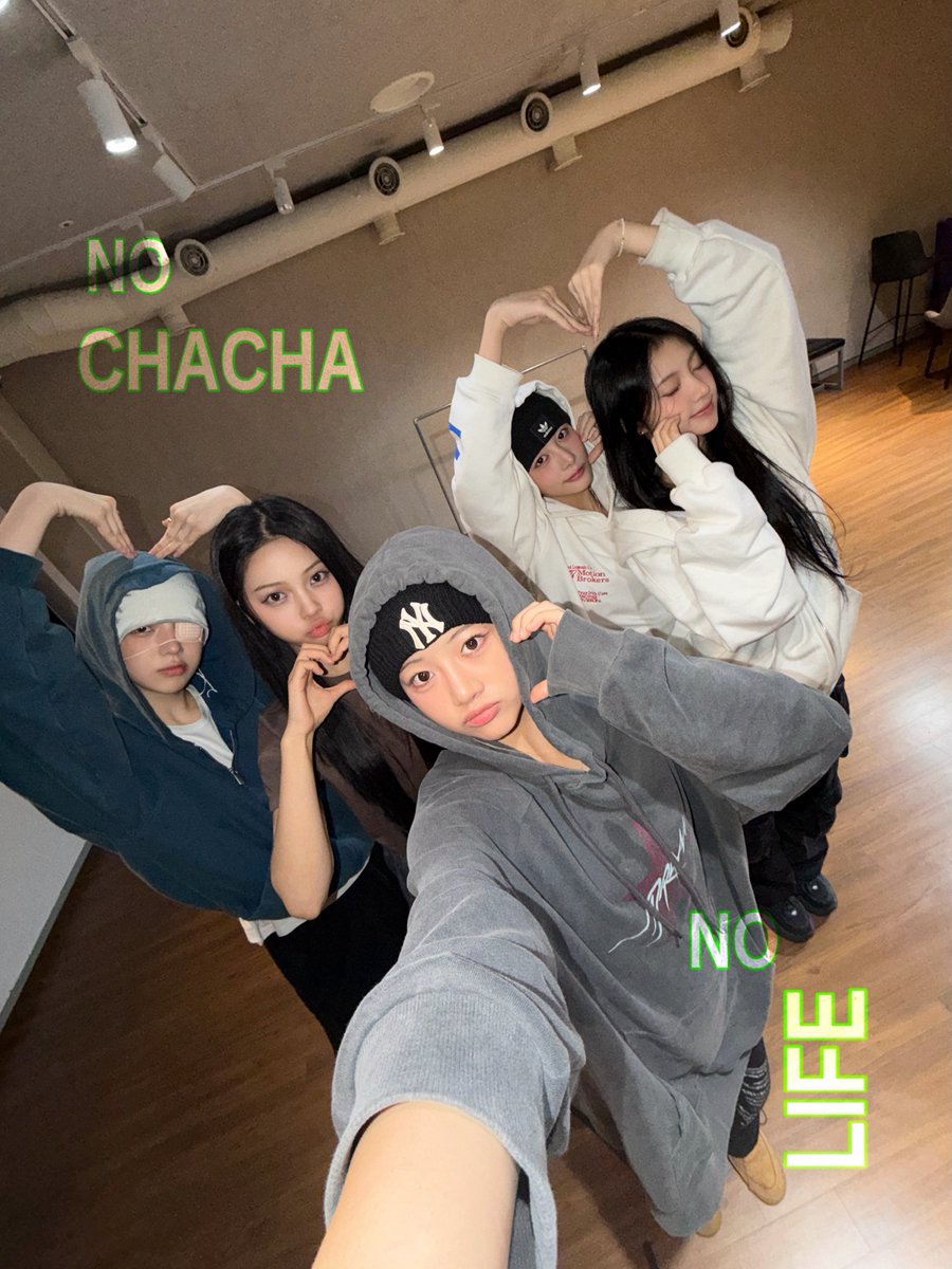 evonfolder's tweet photo. [260728] Evon update via Instagram 💬💜

— ⭑ ₊˚ #EVON #이본 #UNCHILD #언차일드 https://t.co/7DtSdE5wV9