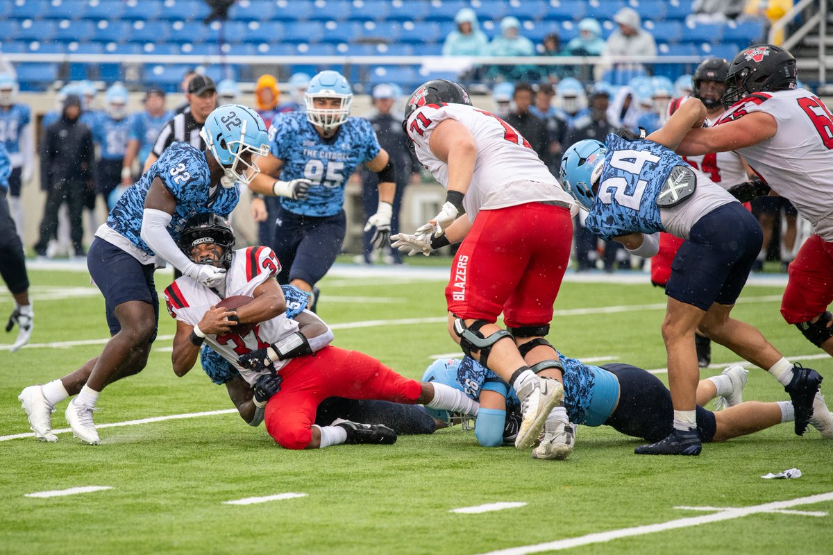 CitadelFootball's tweet photo. The details matter, especially for veteran safety Temarcus Elam. Check out our full feature on the redshirt junior as the Bulldogs prepare to officially report on Thursday 🫡🏈
Full feature ⤵️
📰: https://t.co/Dl6NJSQIZ4
#FireThoseCannons https://t.co/Ak6KShSa2H