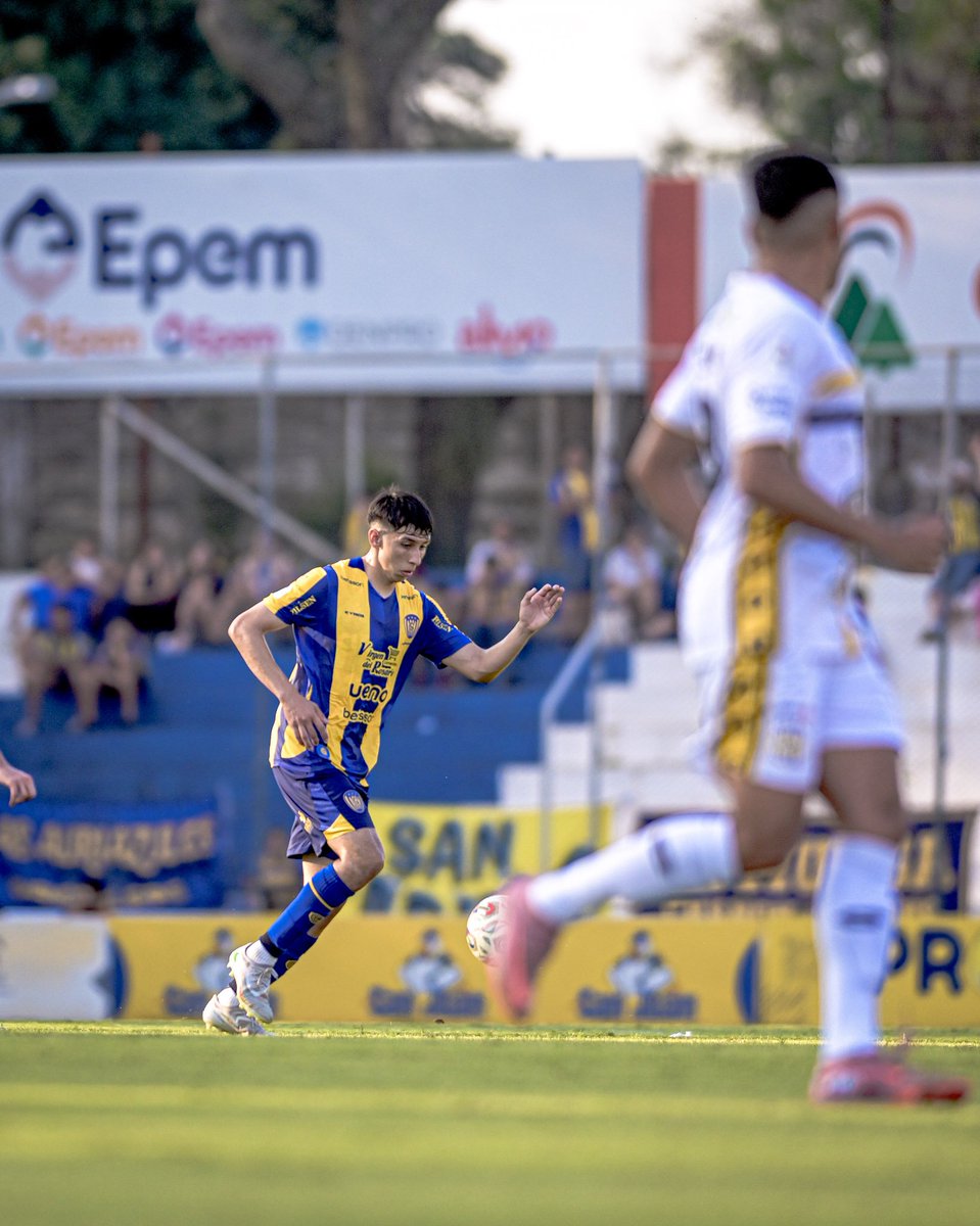 SpLuquenOficial's tweet photo. #CopadePrimeraPy

☑️ Torneo Clausura | 2026
📅 Fecha 2

Final del Partido

#LUQUEÑO 1⃣ -  4⃣ Spvo. Trinidense
⚽️Walter González

#SIEMPRELUQUEÑO🇺🇦 https://t.co/fqzpZW4tn2