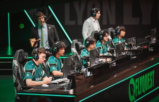 dailyquadcore's tweet photo. I MISS MY TEAM MAN https://t.co/r9fRKP9txz
