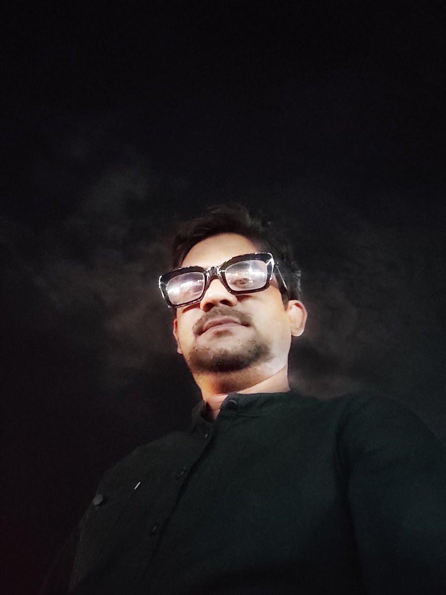 Hhardrex1's tweet photo. @WhiteHouse I want the prayers and support of President Donald Trump Sir because as the 23rd President of Bangladesh I will be elected as the President of Bangladesh and after winning the election I will become the President of Bangladesh I hope Donald Trump Sir will give me maximum support. https://t.co/Y56VR6yAF8