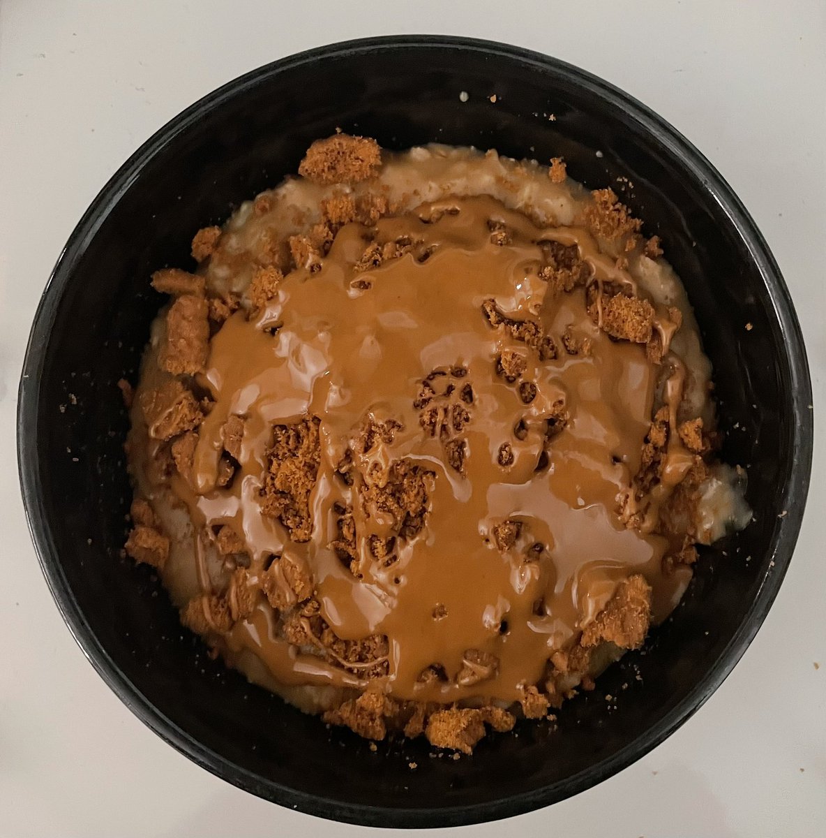 glitterpuked's tweet photo. biscoff oatmeal 🔥 https://t.co/x1OfOetTxy