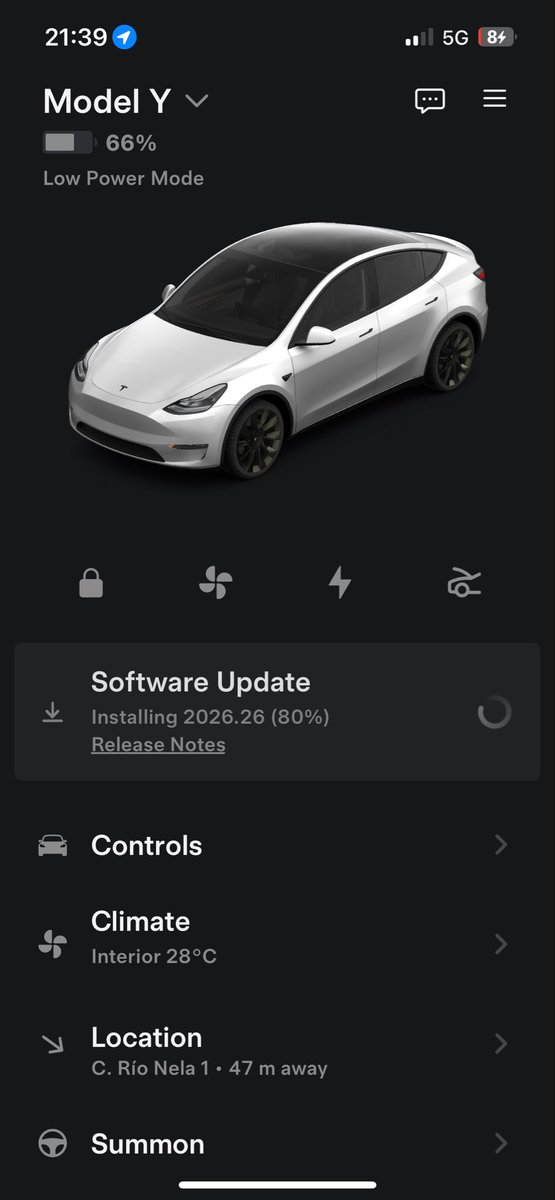 FSDEuropeReal's tweet photo. @Alandbru Same in belgium!!! finally grok!! now waiting for the FSD lite @Tesla @teslasi @teslaeurope https://t.co/K9pWxCncRC
