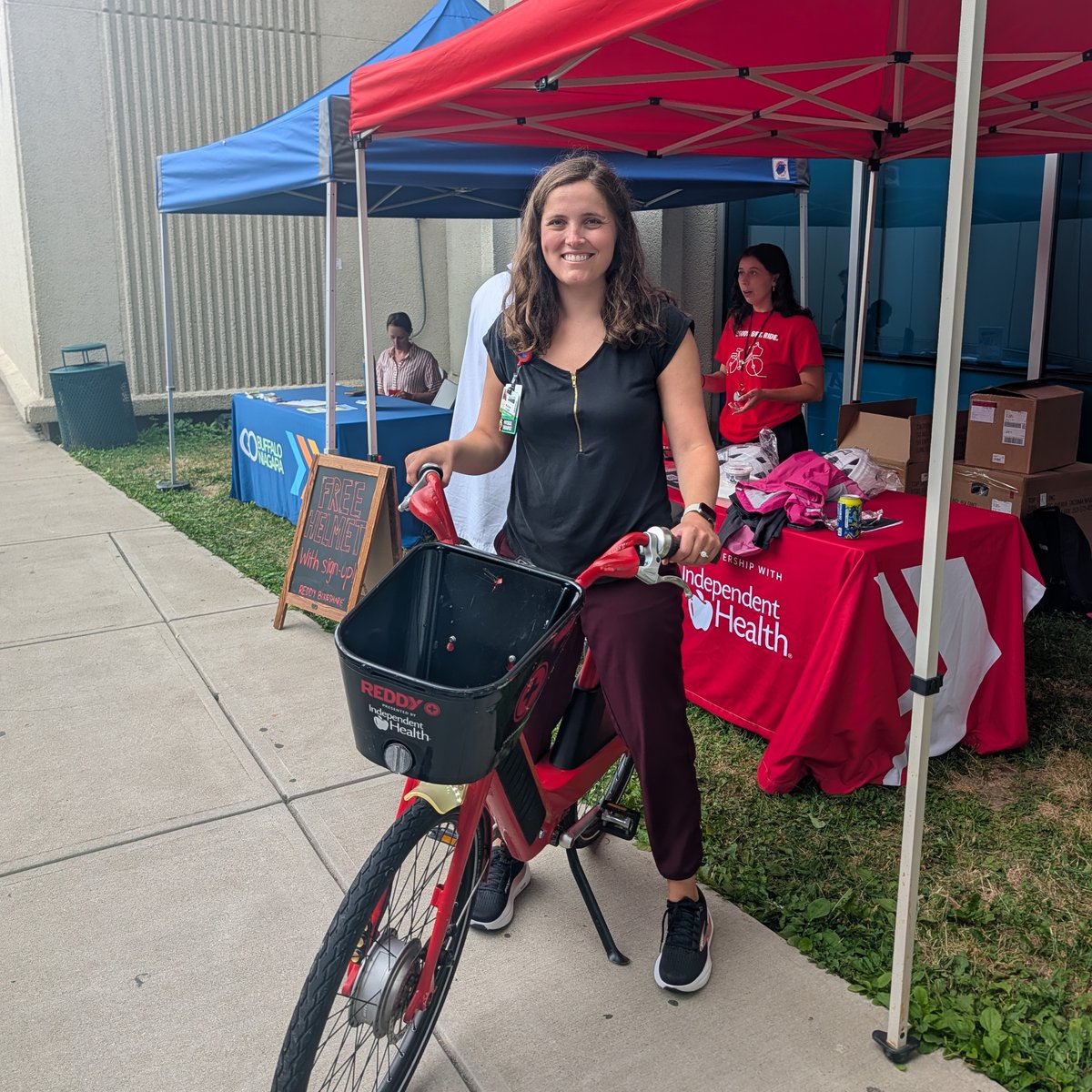 ReddyBikes's tweet photo. We had a great time connecting with @ECMCBuffalo employees at their annual picnic yesterday! 🚲 

With support from Clean Mobility Buffalo, all employees working on the ECMC Campus are eligible for a free annual bikeshare pass. Email simon@reddybikeshare to sign up for the pass. https://t.co/SB11Tj3Tcf
