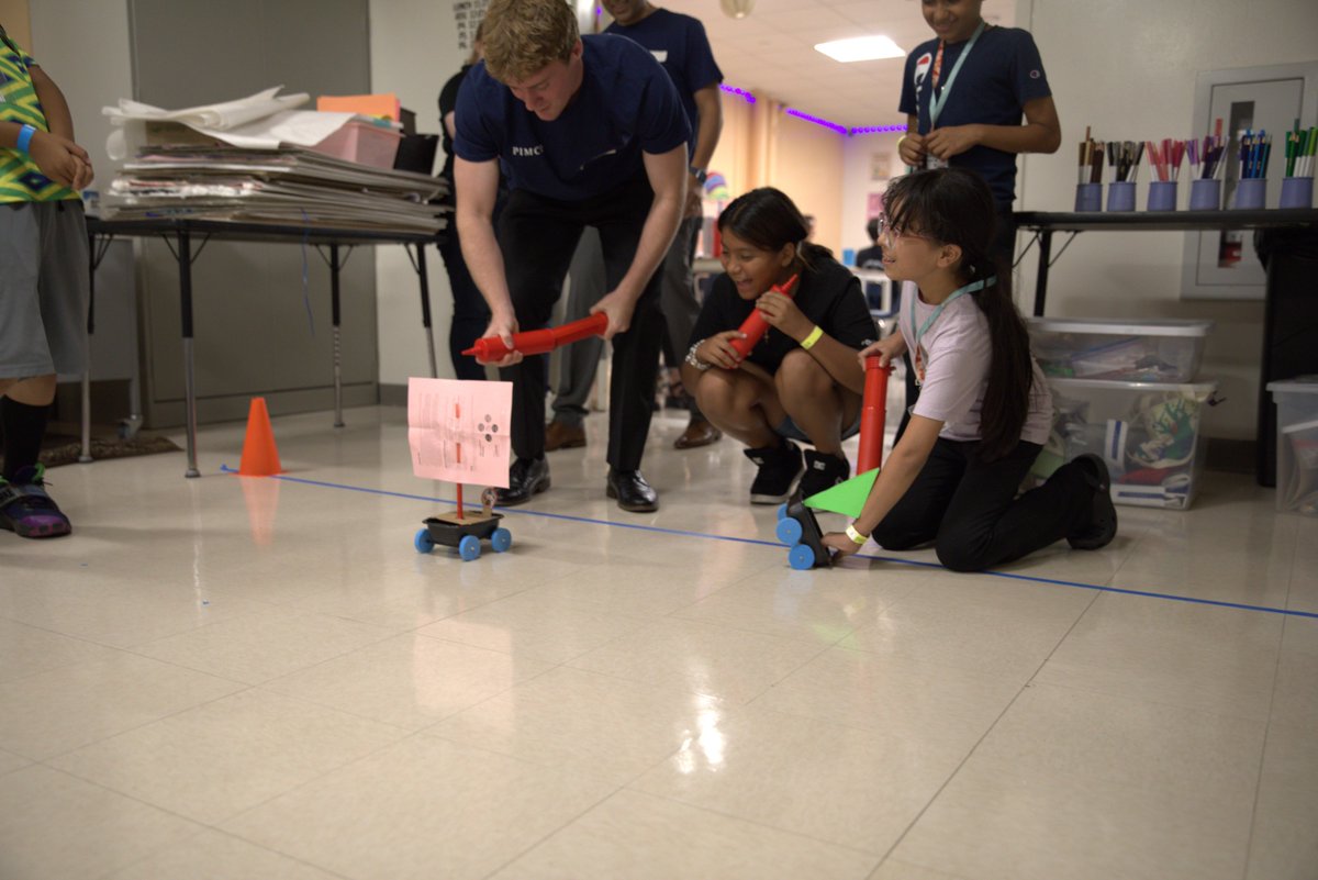 thinktogether's tweet photo. Ready, set, go! β΅π¨ Think Summer students at Vista Heritage Global Academy put their engineering skills to the test by building their own sail cars with the help of @PIMCO volunteers and Child Creativity Lab.
#expandedlearning #partnership https://t.co/PdHOUQxf1l