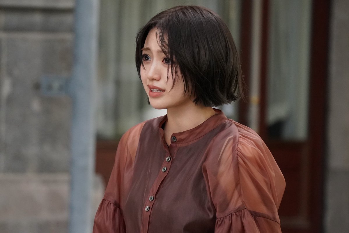 shinainaru_ytv's tweet photo. 🥀『#親愛なる夫へ 〜完璧な妻の嘘〜』

⏳ ────────────⏳
　　今夜 11:59〜 第5話放送！
⏳ ────────────⏳

放送に先駆けて、5話の場面写真を少しだけお届け📸

まだご覧になっていない方も、今からでも間に合います！
TVerで1話〜4話 全話イッキ見できるのは今日まで！
🔗https://t.co/OJO0byE9oW