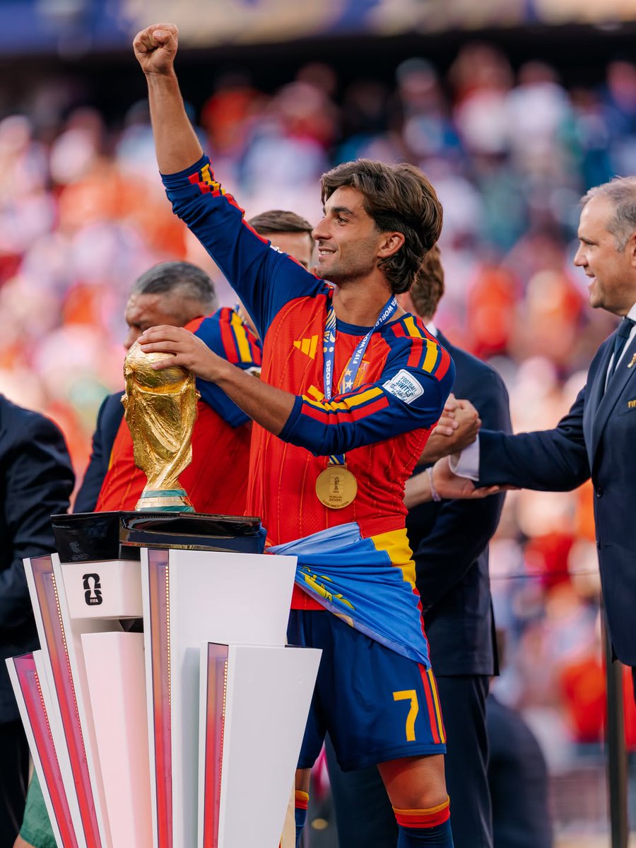 FCBarcaHQ_'s tweet photo. Ferran Torres
#FIFAWorldCup | #ARGESP https://t.co/zIG2JGj2SO