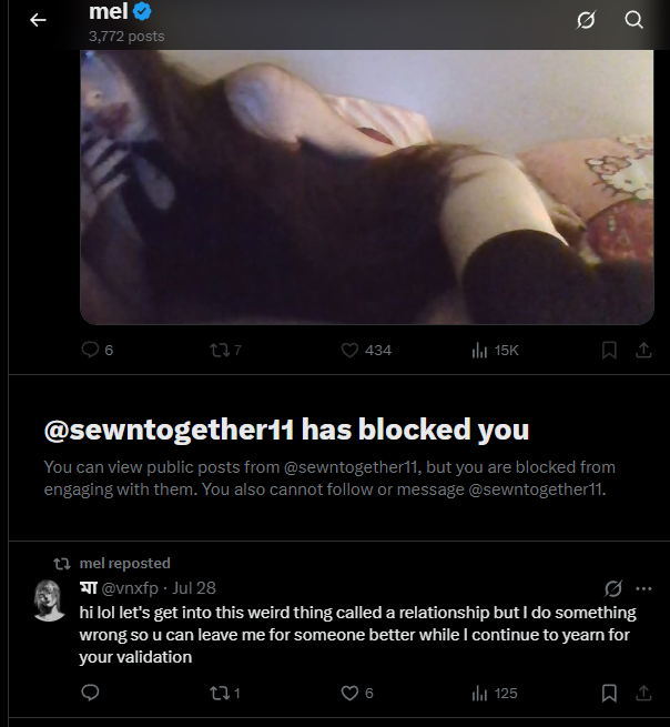 feelinhighalone's tweet photo. brainless eslut when u call her out for being an absolute loser 😹 https://t.co/yknJ8DBfnL
