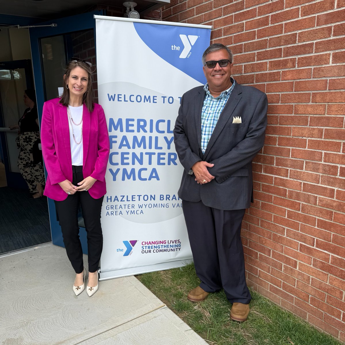 WayneBank1871's tweet photo. Celebrating a great new addition to our community! John Ford, Alex Tresslar, Deb Kennedy, and JK Karavis were proud to represent Wayne Bank at the Hazleton YMCA ribbon cutting. Congratulations, and welcome to the neighborhood! 💙 https://t.co/n1oiv3LEto