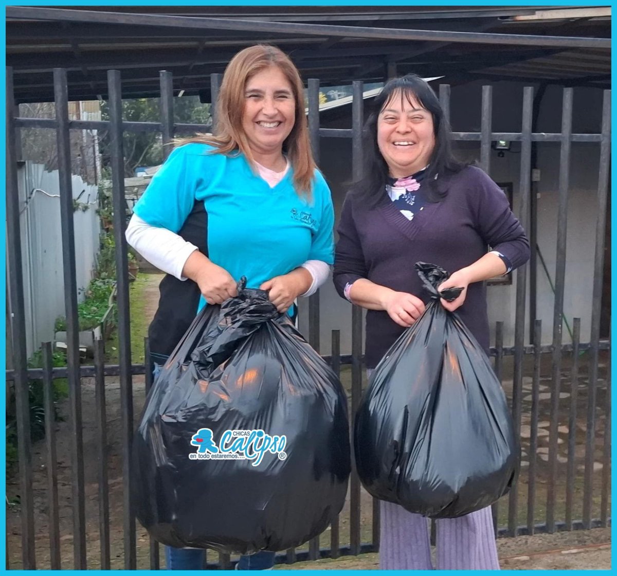 CHICASDECALIPSO's tweet photo. Señora #MariaHenriquezCabrera de #Placilla , se comunico por el Facebook para donar peluches y juguetes para nuestra Campaña muchísimas gracias. 
#FcChayanneUnConquistadorChile @CHAYANNEMUSIC https://t.co/5IggmwQeks