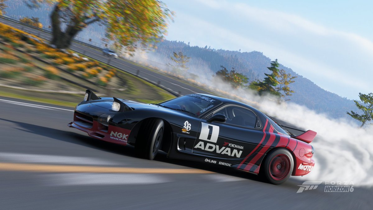 tsuta1Pbr's tweet photo. 今日の配信で撮ったフォト！！

M2のドリ車、Cayman GT4RSのS1レース用、S800のCクラスレース用、RX7のドリ車！
地味に竹やぶフォト初めて撮ったw🤔
#ForzaHorizon6
#FH6 https://t.co/Bf7IgBczgM