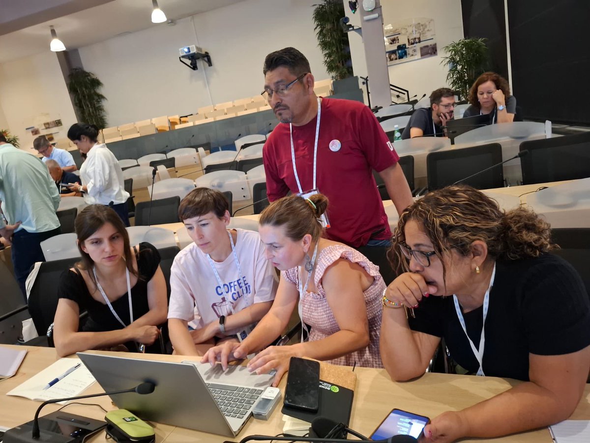 RedGlobalMxCHFL's tweet photo. ⚛️ 5 maestros originarios de #Campeche participan en el International High School Teacher #HST Programme del #CERN, una de las experiencias de formación docente en #ciencias más importantes del mundo. Esta oportunidad fue posible gracias al apoyo de #AMAS🌍 y miembros de #RGMX https://t.co/7XzkdBtzNZ