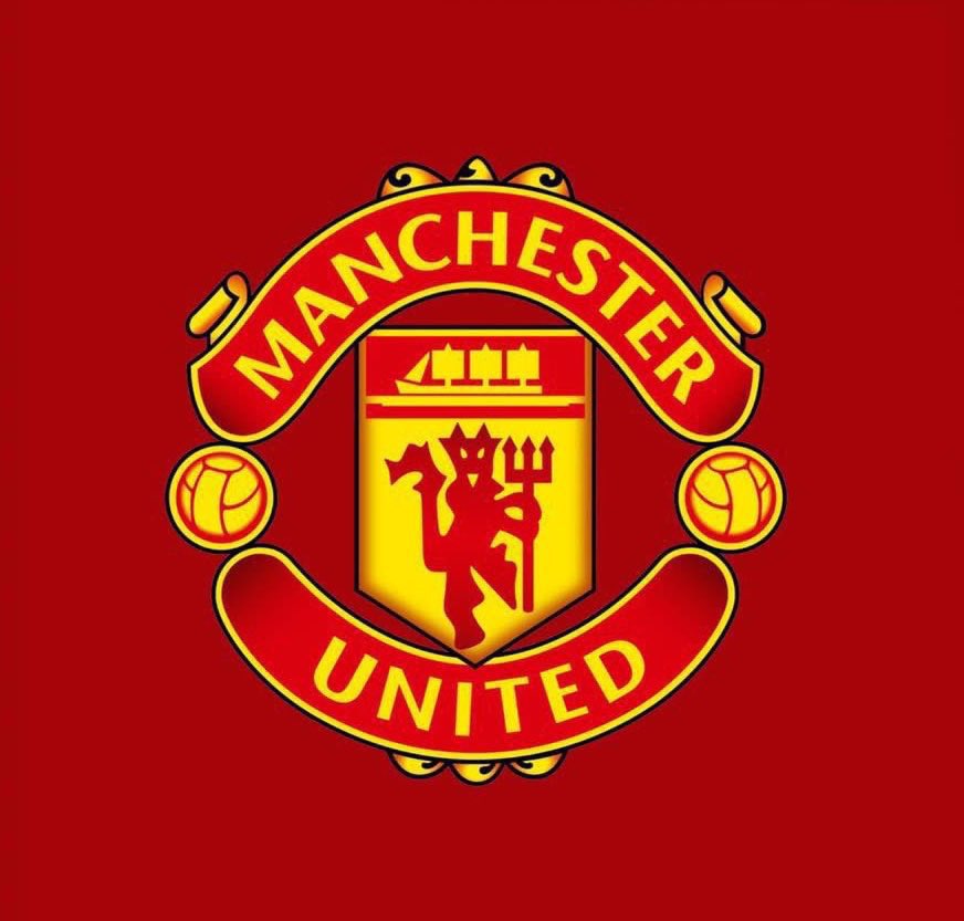 conc_clips's tweet photo. 🚨 Evra on Manchester United’s long pursuit of Carlos Baleba:

🗣️ Reporter:
“United are being linked with Baleba again.”

🗣️ Evra:

“At this point, it doesn’t even feel like transfer news anymore. It feels like the longest love story in football. Baleba has never hidden how much he’d love the move. United have never hidden how much they admire him.

The only people who seem determined to keep them apart are Brighton. They priced him out when his stock was at its highest. Now his role has changed, United are back again… and Brighton still don’t look interested.

If I were Baleba, I’d be thinking about a transfer request. You’ve respected the club, stayed professional and waited patiently for your dream move. At some point, patience stops being loyalty and starts becoming a delay to your own career. Nobody could ever say you didn’t try to leave the right way.