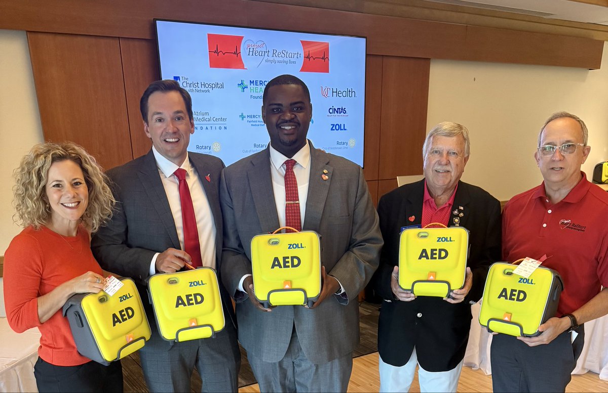 EdMathis_Cre's tweet photo. Some of the most meaningful work happens when organizations choose to serve together.

Together, we’re building a stronger, safer Greater Cincinnati.

💙💛 #ServiceAboveSelf #Rotary #RotaryClubOfCincinnati #RotaryDistrict6670 #ProjectHeartReStart #GreaterCincinnati https://t.co/CFZBUbTKX8