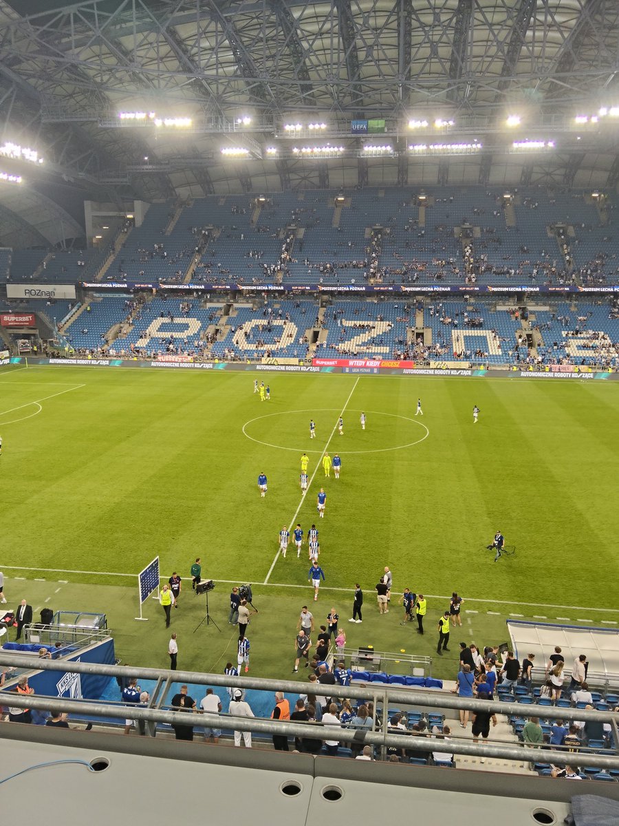 Filipmiller5's tweet photo. Bardzo dziękuję dzisiaj za słuchanie mojego komentarza. Mieliśmy REKORD 565 osób w trakcie rzutów karnych. Jeszcze raz dzięki wielkie. 
🤞 https://t.co/DRFKuDthHr