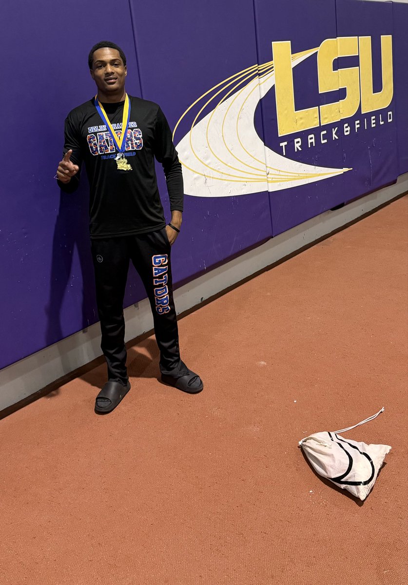 sos_tj's tweet photo. Great jumps this year ⭐️ with a LJ PR -23.3/TJ-49.5 https://t.co/U5TR3157iB