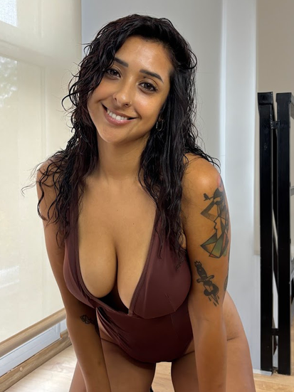 Flore2sexy's tweet photo. You already know this isn’t your last visit today. 👀💋 https://t.co/Z3O0hQAVLi