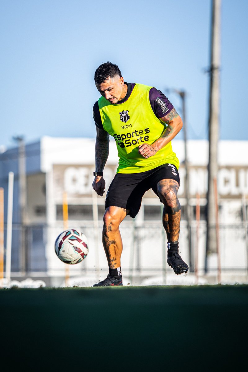 CearaSC's tweet photo. 💪🏁🔥

📸 Felipe Santos / Ceará SC

#CearáSC https://t.co/oLe8XQDqfT