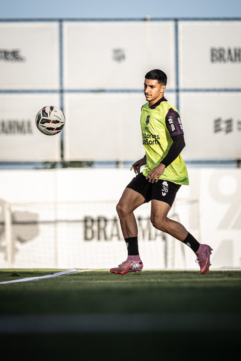 CearaSC's tweet photo. 💪🏁🔥

📸 Felipe Santos / Ceará SC

#CearáSC https://t.co/oLe8XQDqfT