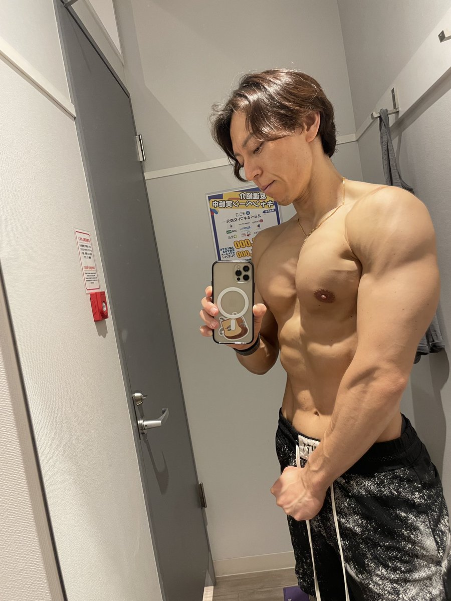 MAMORUbodymake's tweet photo. 昨日のパイトレ🥴

8/1から減量の予定だったけど2日からでいい？
休日に沢山食べてからの方が良くない？

#賛同して欲しいトレーニー 
#筋トレ好きな人と繋がりたい 
#筋トレ垢さんと繋がりたい https://t.co/VCUu0R67gC