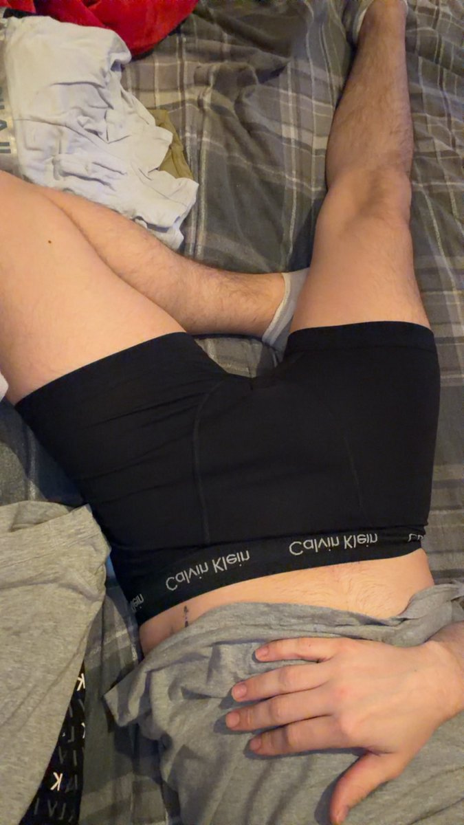 fxllingsideways's tweet photo. Pits n thighs https://t.co/x6BiETgAux