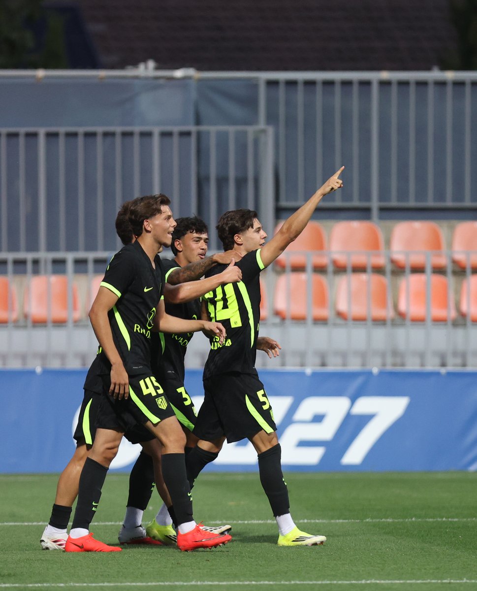 Atleti's tweet photo. Arnau solo conjuga el verbo 𝗠𝗔𝗥𝗖𝗔𝗥 https://t.co/EnHhh6o4Ki