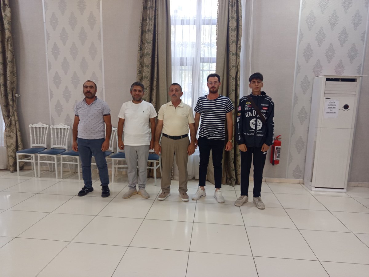 SincanAkParti's tweet photo. Ulubatlı Hasan Mahallesi, Fevzi Çakmak Mahallesi ve Mevlana Mahallesi haftalık olağan komisyon toplantılarını gerçekleştirdiler. https://t.co/9VHBD6Tqsn