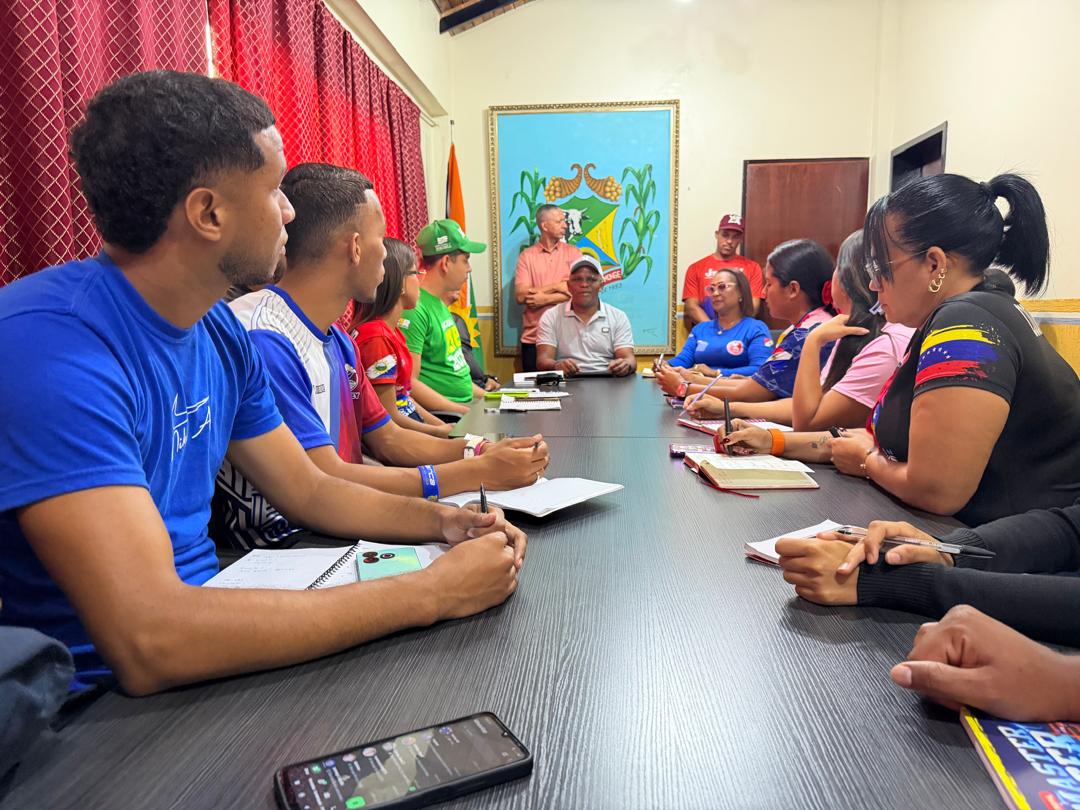 NoticierYaracuy's tweet photo. En Manuel Monge preparan  Plan Comunitario Venezuela Ríe 2026 https://t.co/ZgkOZI0q5b https://t.co/W8PDTiJnpi