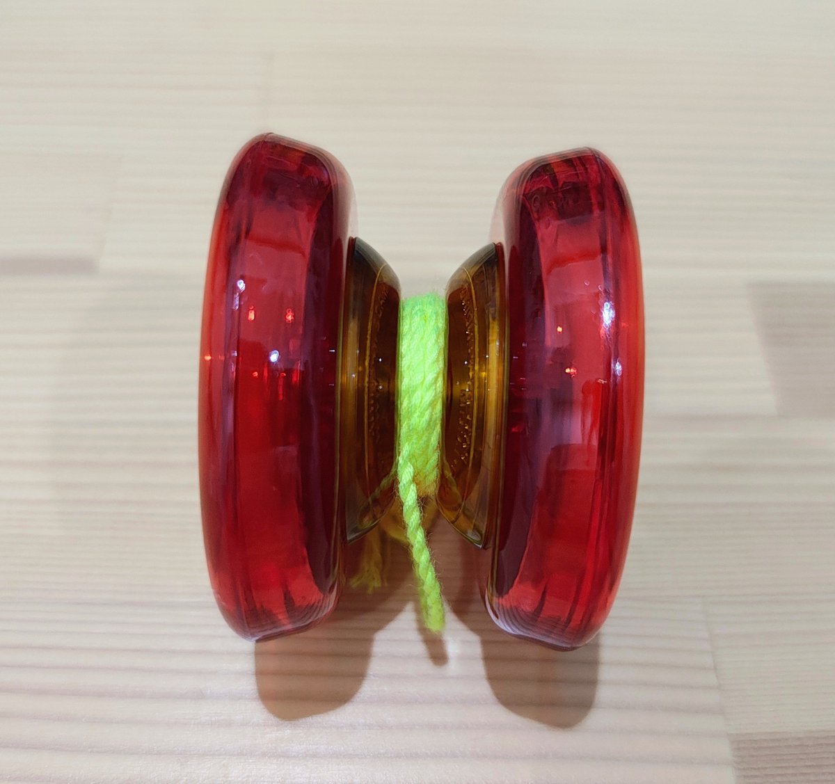 chiryouka1's tweet photo. 今回はDUNCANのプロZ

MODスペーサーでストリングトリック仕様へ換装✨
多少ブレは出ますが支障無い程度です😀👍
そしてバインド化されてスリープが桁違いに伸びます😄

イジって遊べる楽しみと癖になる振り心地でホント楽しい😁😁
#ヨーヨー　#DUNCAN　#プロZ　#ヨーマニ　#ヨーヨーマニアックス https://t.co/gnb6E1ld9Z