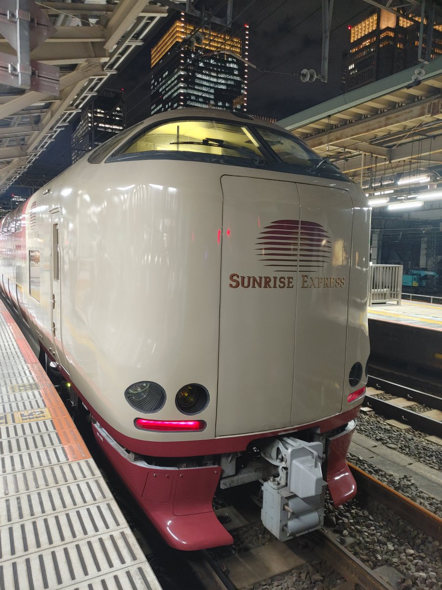 sunrise_6000's tweet photo. 本日は「サンライズ瀬戸」で東京→高松へ。
シングルデラックスは広くていいですね🤗
#kntr https://t.co/40ahJvPXk3