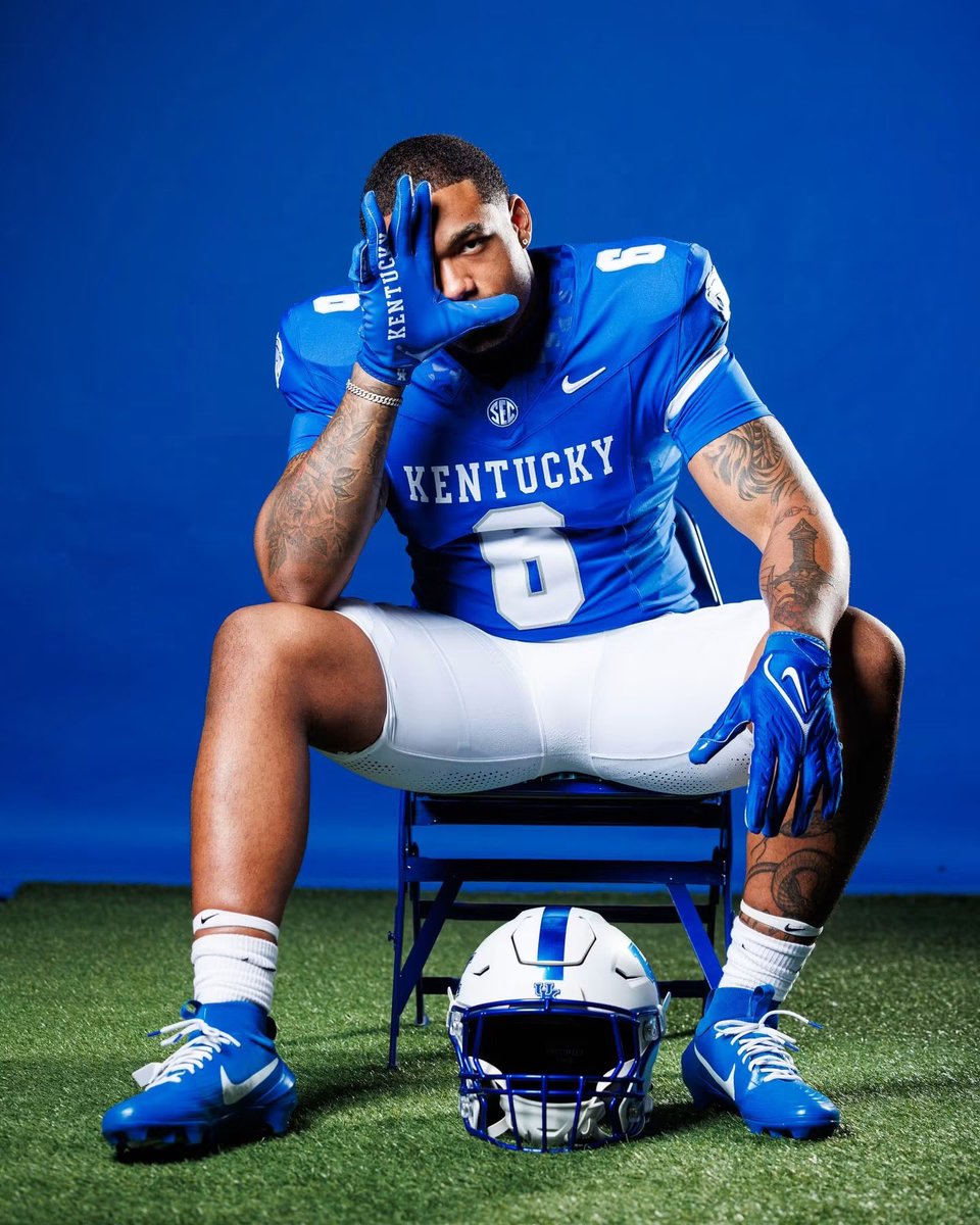 Ahmad’s Mom🏈😾💙🤍 tweet media