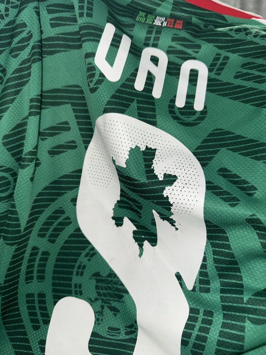 Vanserralde's tweet photo. @Footy_Headlines 😰😰 https://t.co/TVwulwGVMy