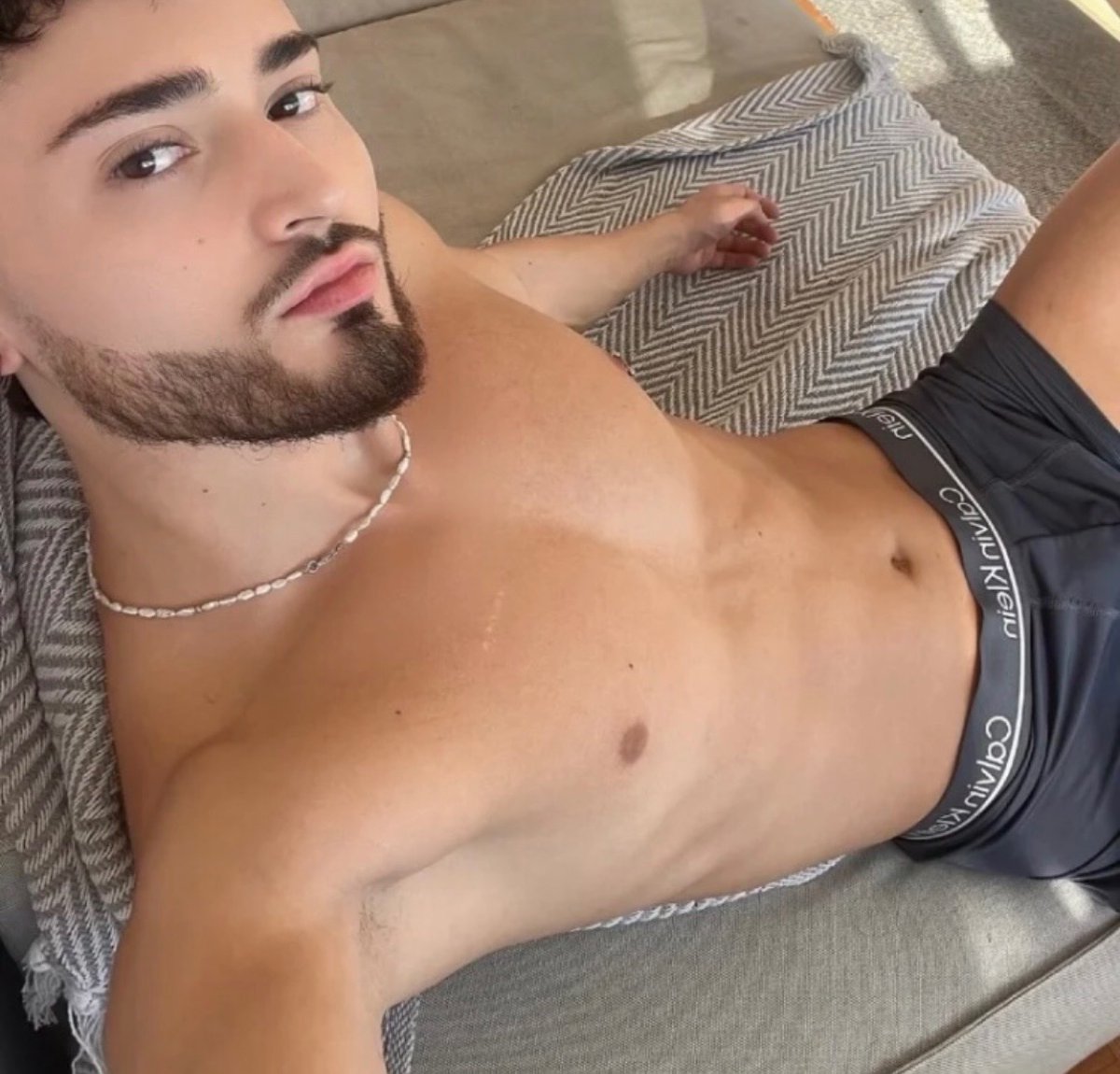 Luv_GloryHole's tweet photo. #Gay #Orgy #GroupFun #Gloryhole #PublicSex #PublicCruising #Uncutt #Smooth #Bottom #Pounding #Twink #Hornyness #Bareback #BoyPuss #CummyHole #Breeding #Anon #Cumshot.  Columbian Guys Hit Differently !! 🥵😍😈 https://t.co/VlIhC45t2D