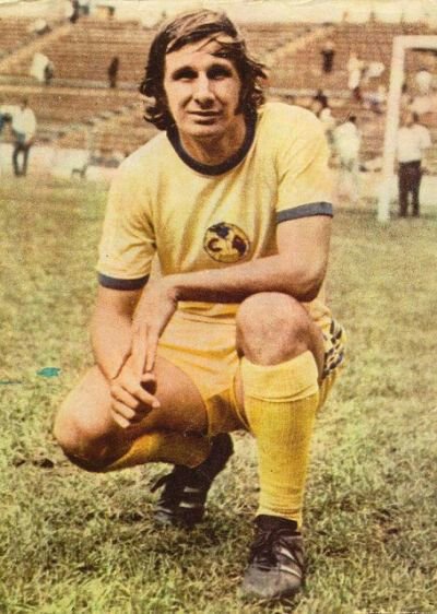 AmericanistaRed's tweet photo. @Almadismo17 @ClubAmerica Y si te llama baños? https://t.co/9wKvgBZSZy