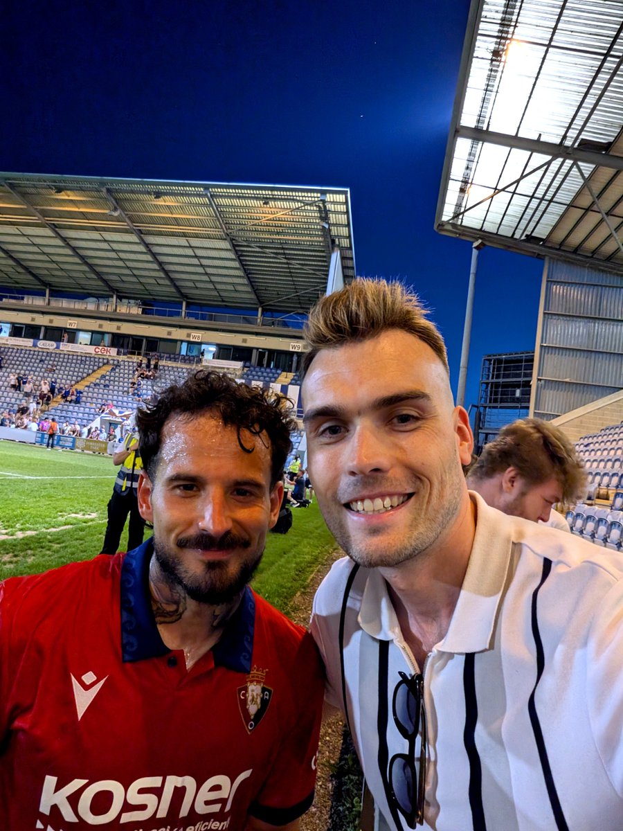 MatchdayFeeling's tweet photo. Mis equipos en el mismo campo, día especial 😍

La próxima vez en Pamplona, por favor 🤝🏻

@tsf_podcast patrons at the games 🎙️

#IpswichTownOsasuna https://t.co/pUCG4yMfqR