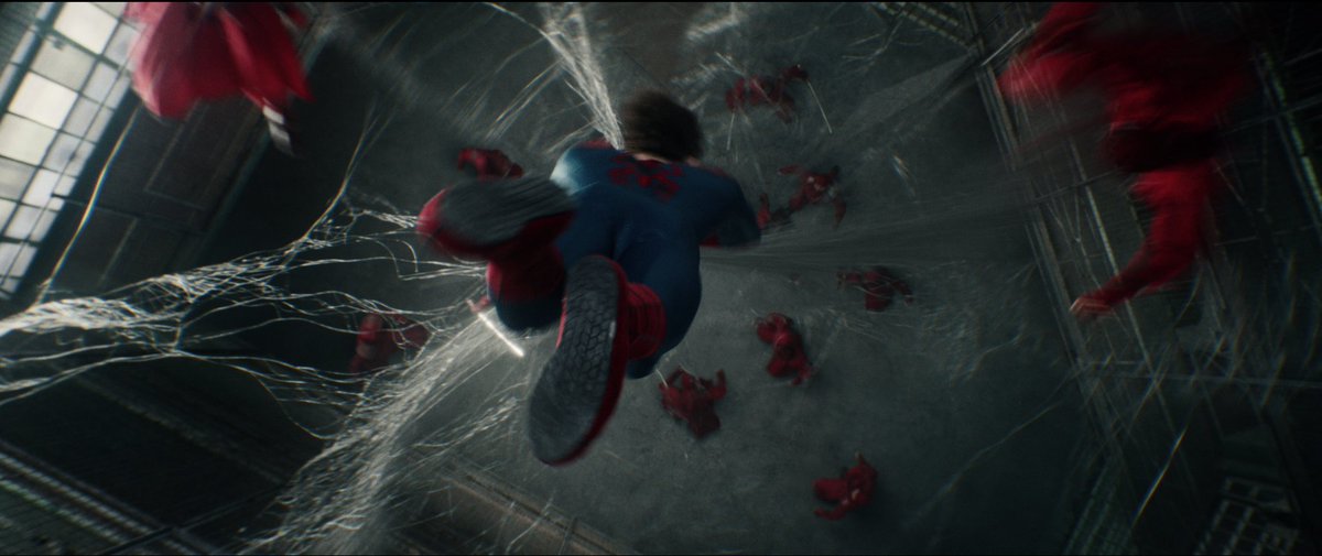HuguitoMuaddib's tweet photo. Está secuencia de #SpiderManBrandNewDay ME HA FLIPADO 
Ver a Peter finalmente abrazar su mutación, después de confrontar a Jean, consigue un power Up y se enfrenta a los de TheHand el solo usando todo su potencial con la telaraña orgánica y el tornado en espiral me ha encantado, simplemente cine 
Me parece de las mejores secuencias de acción del personaje, me ha encantado todo lo relacionado a ella,las coreografías,la música,ese momento clímax 
Impresionante,de mis secuencias favoritas de la película