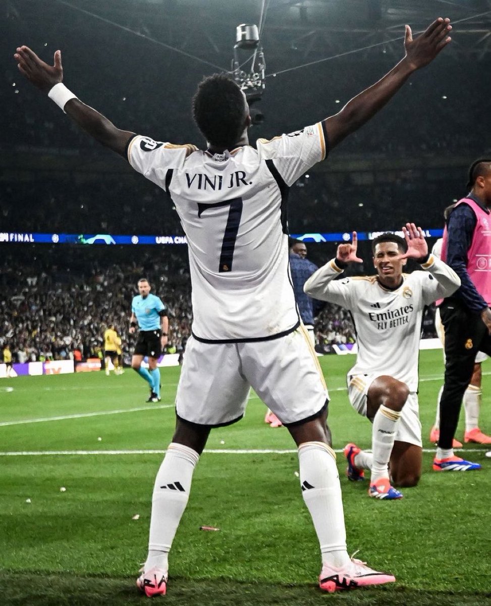 thedukeofmadrid's tweet photo. La Liga Player of the Season.
Champions League Player of the Season.

Jude Bellingham and Vinícius Jr. gave us so much excitement during the 2023/24 season that I still can’t get those memories out of my mind. https://t.co/gq12B7zJ4v