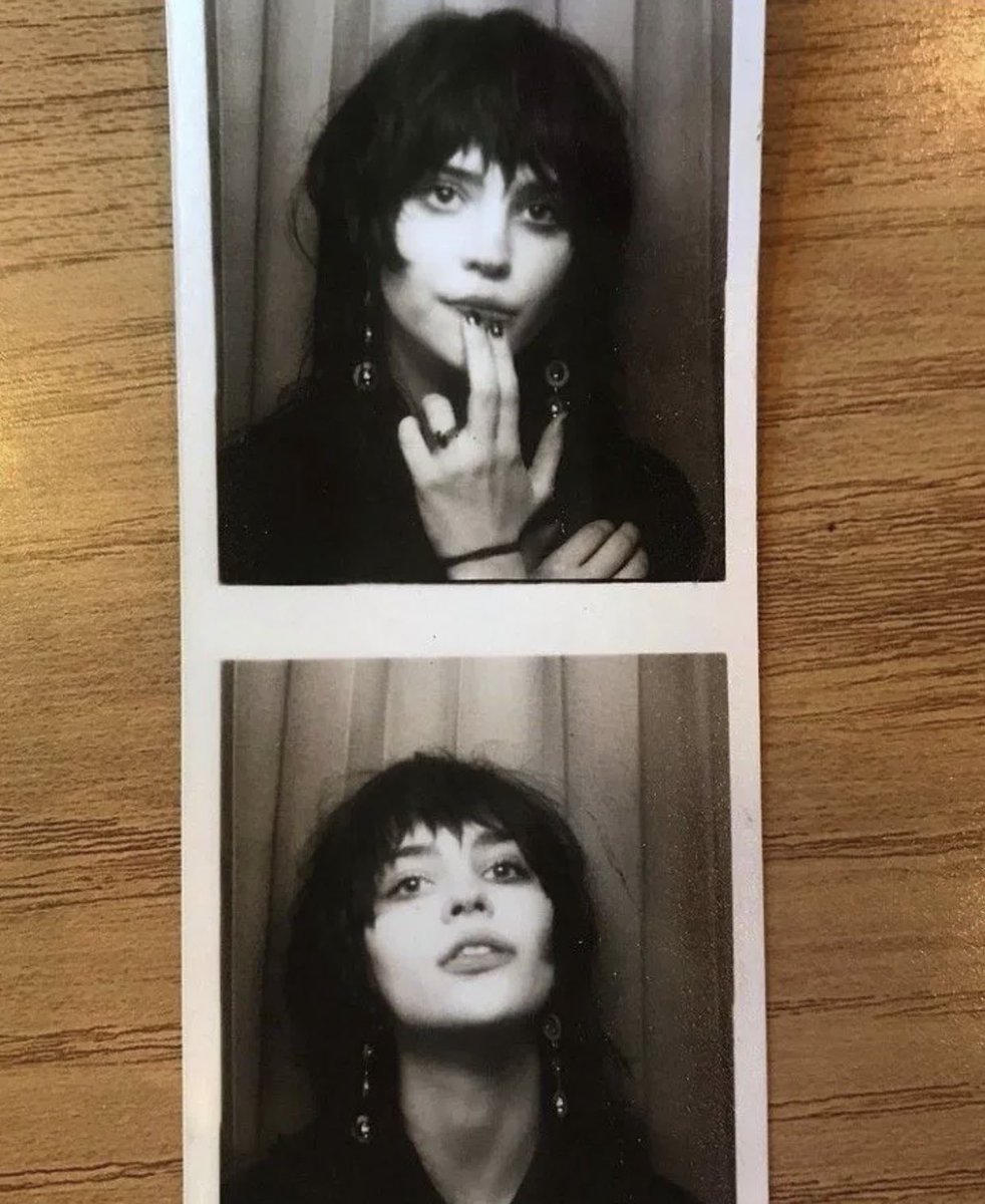 troianns's tweet photo. its a crime that she is not for the girls https://t.co/macvVUf0JS