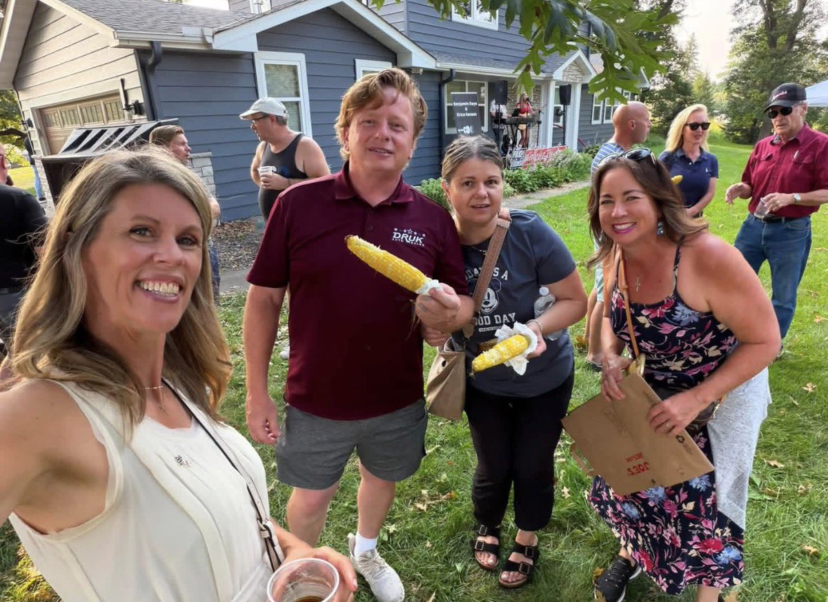 leslielarsonMN's tweet photo. WOW! What an incredible turnout at last night's Corn Roast! We are beyond grateful to everyone who came out, shared a meal, and showed their support. Seeing so many friends, neighbors, and supporters together was truly inspiring! https://t.co/uxskJyUv9m