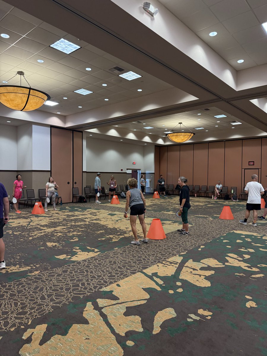 PE_with_Mr_G's tweet photo. First time playing and learning about @PaddleZlam with @foes4sports and @CoachFoe at #WIBPinHPE. 😎

#PhysEd https://t.co/5ygNQr9ruw