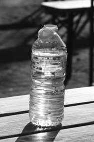 KleinSteph_026's tweet photo. "𝘏𝘦𝘳𝘦, 𝘵𝘢𝘬𝘦 𝘵𝘩𝘪𝘴."

Stephen gave Bodie a bottle of water. https://t.co/lvrm9ooCLj
