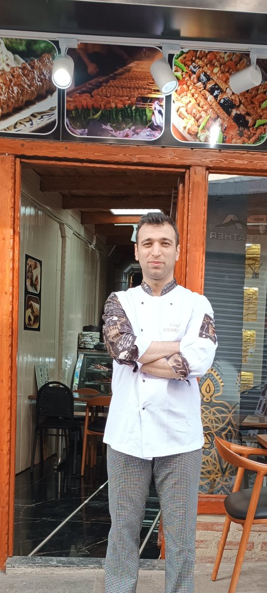 Mahirocakbasi's tweet photo. Chef ramazan🌯🥩🍖✨ #chef #cooking #kebap #food https://t.co/nAtZiG8CsG