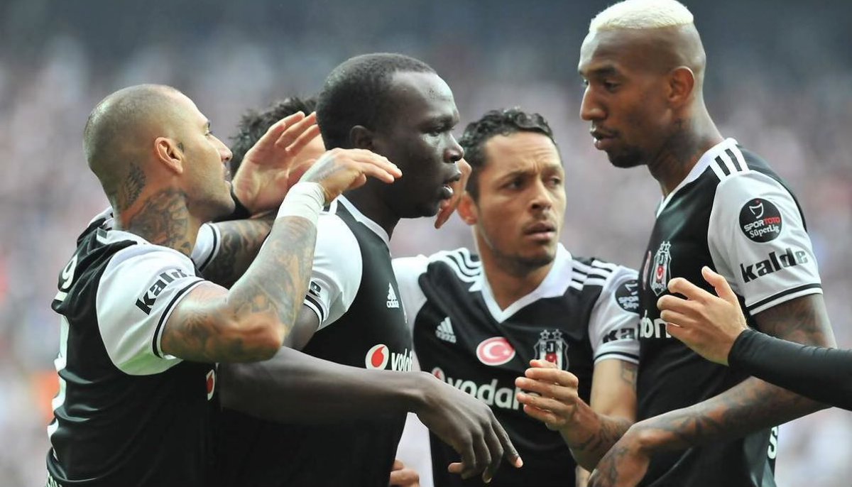 Adnanaydin2901's tweet photo. İyi futbol iyi oyuncularla oynanır.
İyi niyetli oyuncularla sadece 4.olunur ( istisnalar kaideyi bozmaz) https://t.co/EgiH4gJFXQ