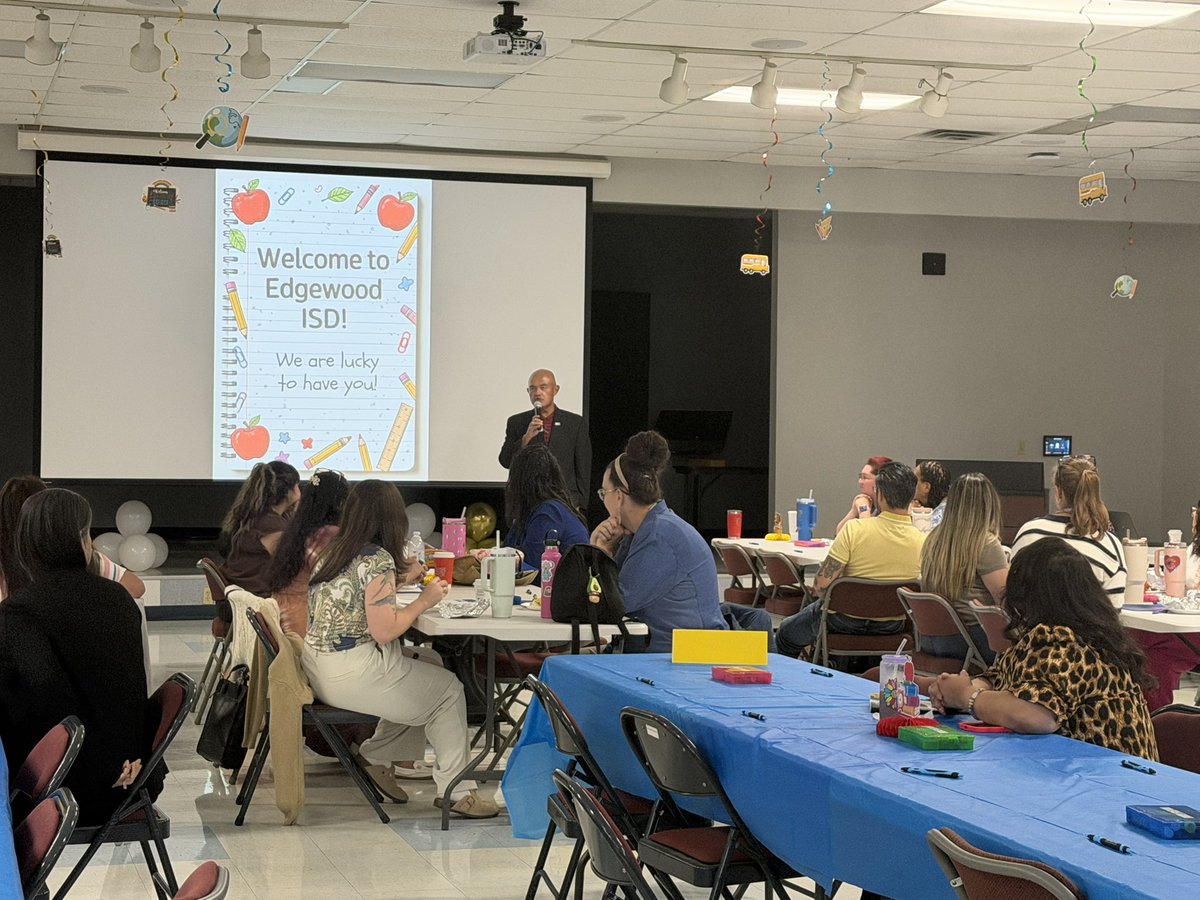 MCP_EISD's tweet photo. Day 1 of New Teacher Academy was a success! Dr. H started us off this morning with a warm welcome. We met our amazing new teachers &amp; colleagues. Thank you to our small but MIGHTY literacy team for all your help. #PeopleMatter #EISDLiteracy @EISDofSA @DrH_OnTheEdge @teri_silva https://t.co/63hnRgE1mv