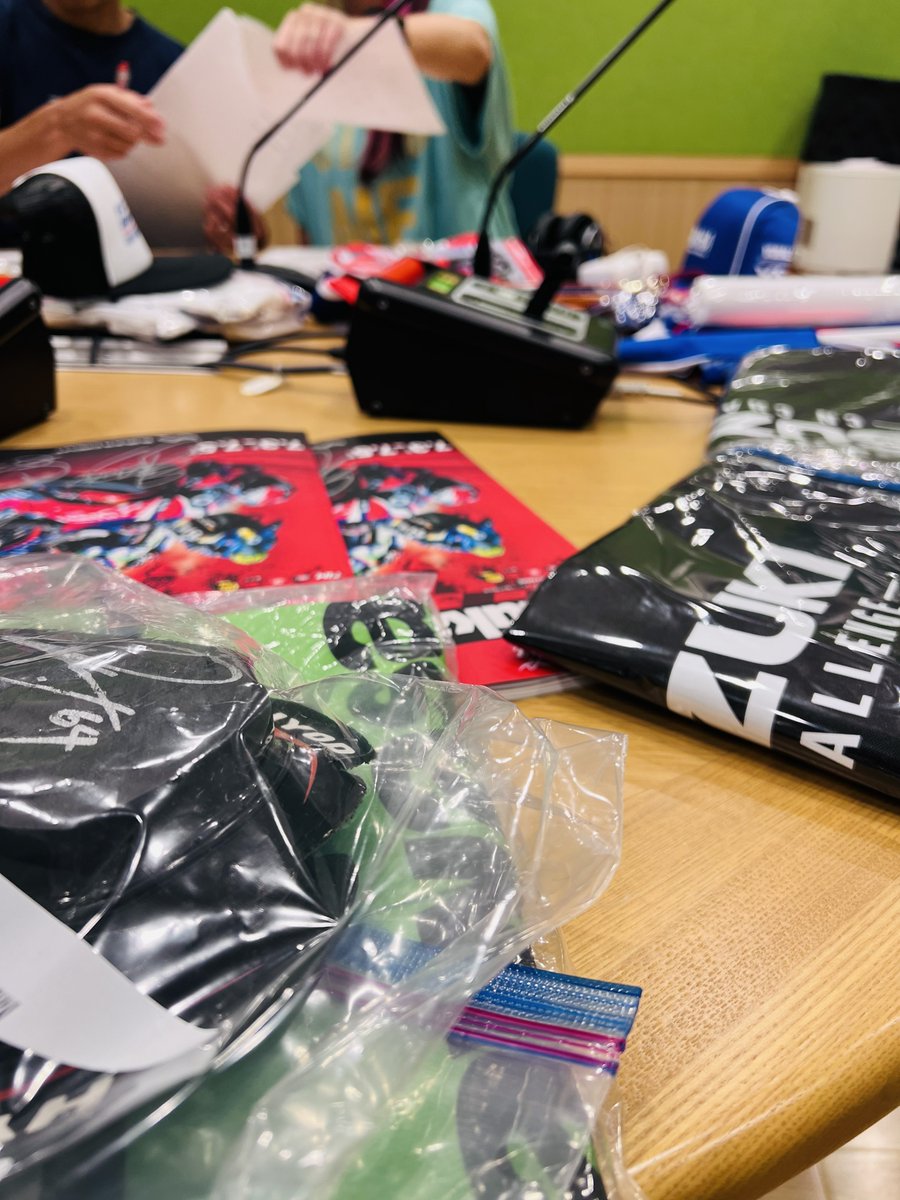 fmgunma's tweet photo. 【12:30】

#Aokiモーターステーション

カワサキ 新型Z900RS

新入社員は全員鈴鹿8耐へ
ヤマハ社長が続ける異色の研修

鈴鹿8耐グッズ番組内抽選

MotoGP第11戦ドイツ
小椋藍選手2位でフィニッシュ
ファクトリー契約とは

ファビオ・クアルタラロがホンダへ移籍

https://t.co/BLcJwhGLTH

#FMGUNMA https://t.co/H5mkj1qM8P