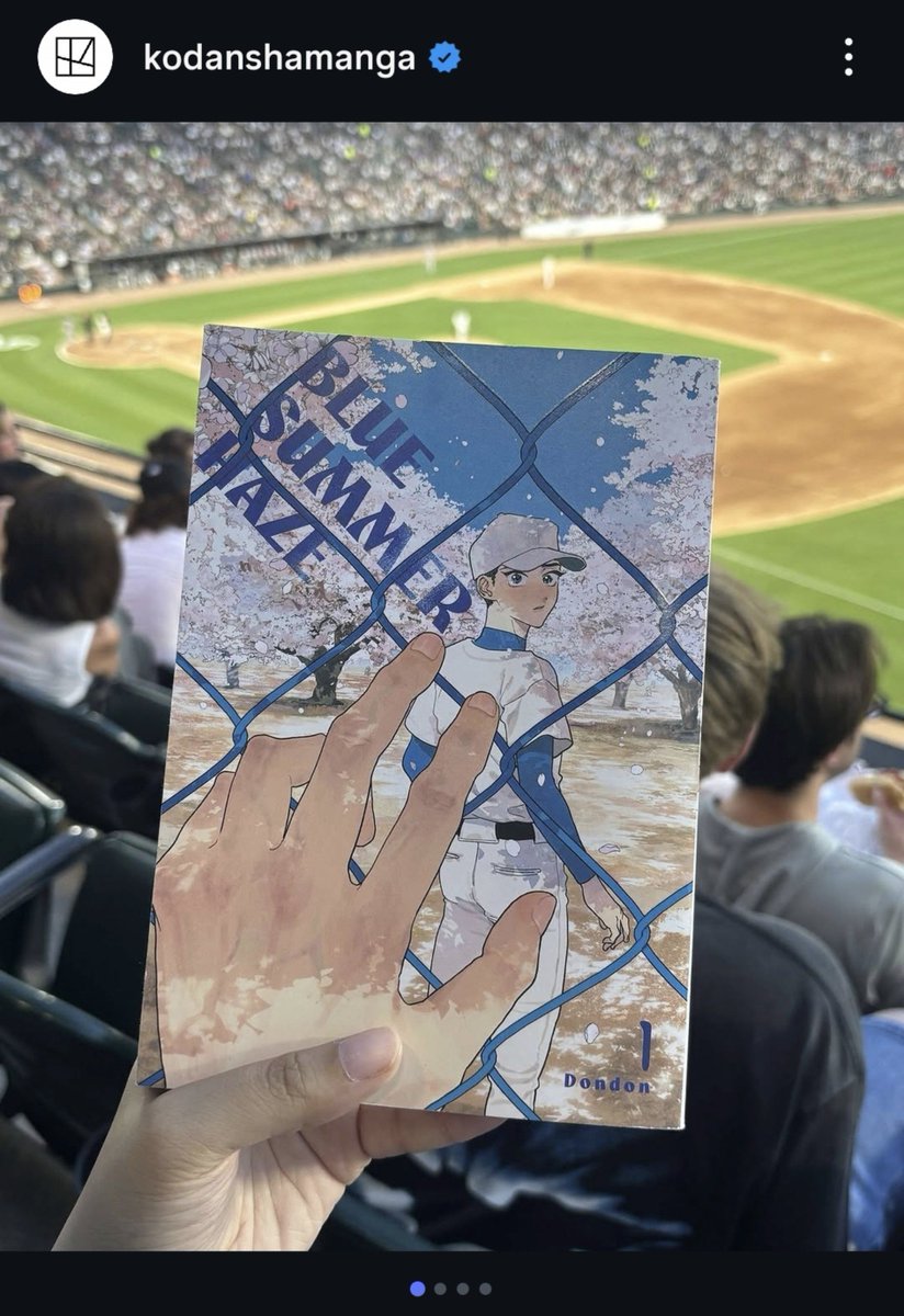 someonethesea's tweet photo. respect to kodansha for going to a literal baseball game for these promo shots https://t.co/5eLKGbhzUX