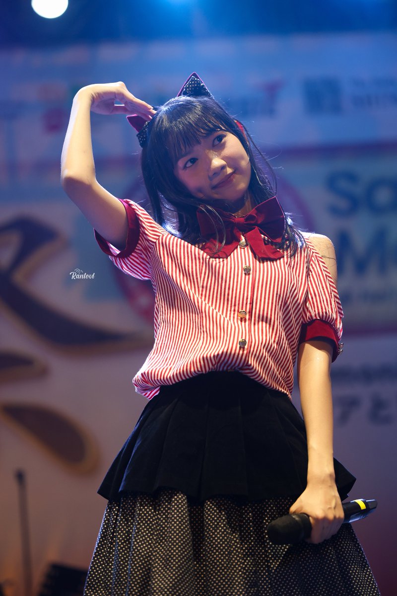 Rantovl's tweet photo. Half love~

260726 Ekin @Ekin_JKT48 💕 https://t.co/1Dhj8VIpEK
