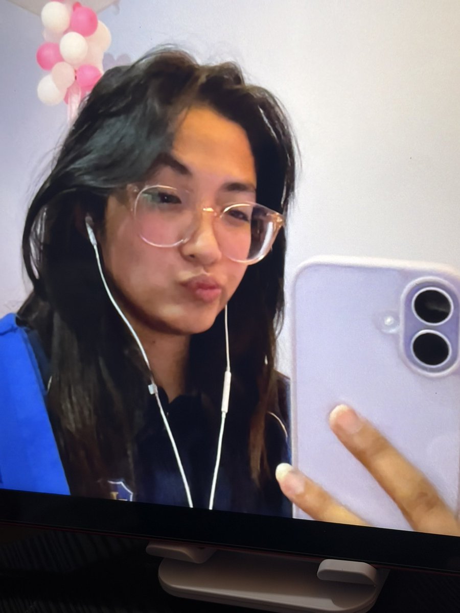 jayseunguwu's tweet photo. This is who runs this acc btw 🫩🫪😮‍💨

Felt cute might delete later https://t.co/XLr3095t3b